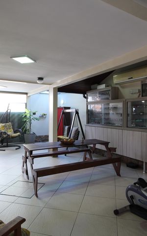 Casa de condomínio à venda com 141m², 4 quartos e 4 vagasÁrea Gourmet