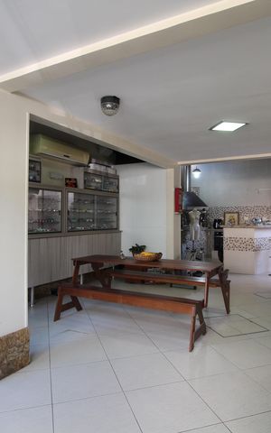 Casa de condomínio à venda com 141m², 4 quartos e 4 vagasÁrea Gourmet