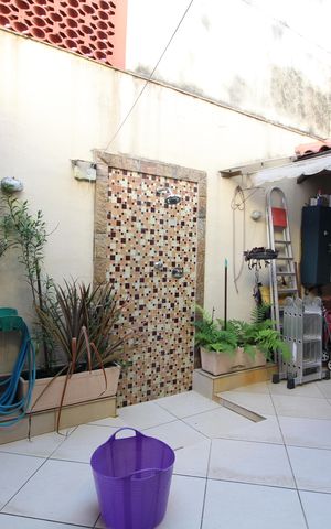 Casa de condomínio à venda com 141m², 4 quartos e 4 vagasÁrea de Serviço