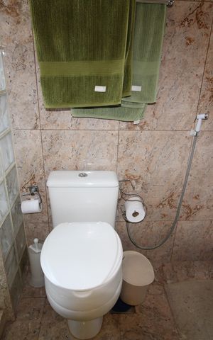 Casa de condomínio à venda com 141m², 4 quartos e 4 vagasQuarto 4 - Banheiro