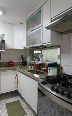 Casa de condomínio à venda com 141m², 4 quartos e 4 vagasCozinha