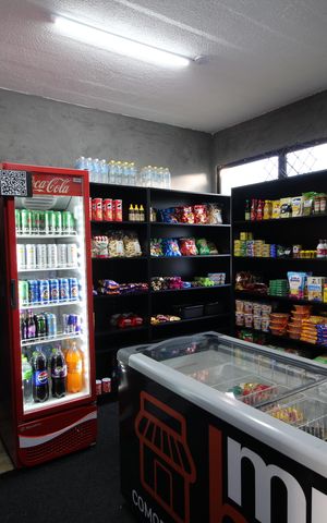 Casa de condomínio à venda com 141m², 4 quartos e 4 vagasMercadinho