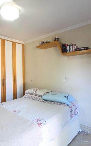Casa de condomínio à venda com 141m², 4 quartos e 4 vagasQuarto 2