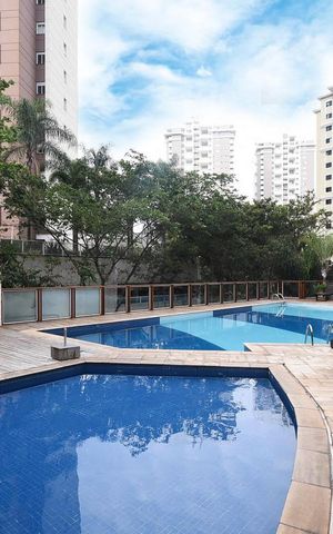 Apartamento à venda com 211m², 4 quartos e 3 vagas Apartamento à venda com 211m², 4 quartos e 3 vagasPiscina 1