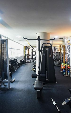 Apartamento à venda com 211m², 4 quartos e 3 vagas Apartamento à venda com 211m², 4 quartos e 3 vagasAcademia