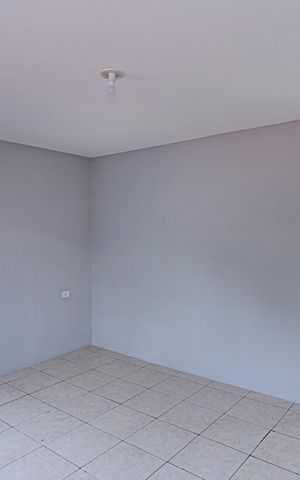 Casa para alugar com 60m², 2 quartos e 1 vaga Casa para alugar com 60m², 2 quartos e 1 vagaSala