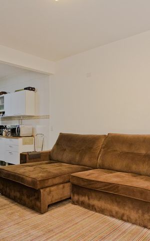 Casa à venda com 500m², 2 quartos e 4 vagas Casa à venda com 500m², 2 quartos e 4 vagasSala