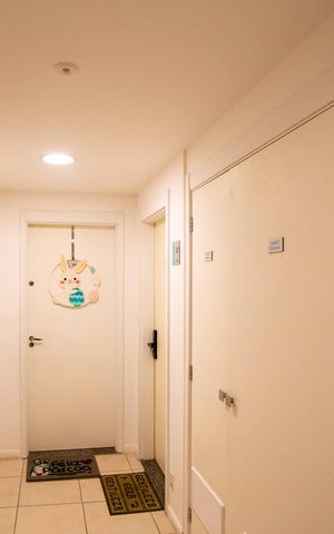 Apartamento à venda com 67m², 2 quartos e 1 vagaHall de entrada