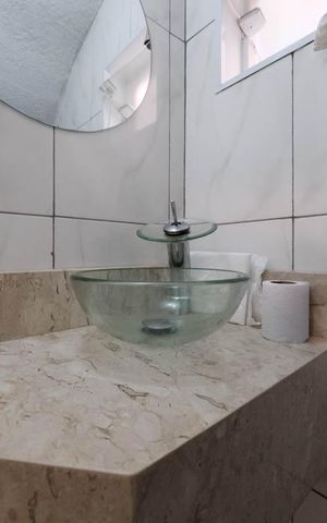 Casa à venda com 200m², 3 quartos e 5 vagasBanheiro