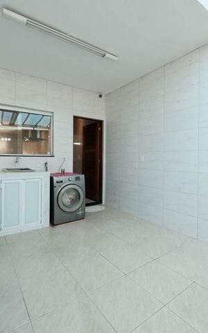 Casa à venda com 200m², 3 quartos e 5 vagasÁrea Externa