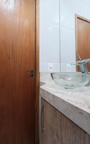 Casa à venda com 200m², 3 quartos e 5 vagasBanheiro