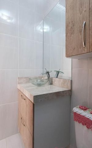 Casa à venda com 200m², 3 quartos e 5 vagasBanheiro
