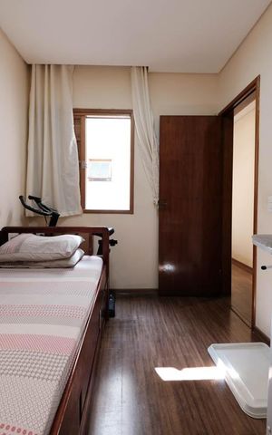 Casa à venda com 200m², 3 quartos e 5 vagasQuarto 2