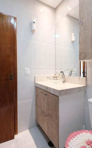 Casa à venda com 200m², 3 quartos e 5 vagasBanheiro