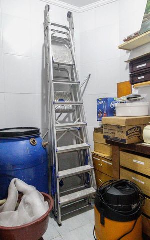 Casa à venda com 280m², 3 quartos e 4 vagas Casa à venda com 280m², 3 quartos e 4 vagasQuarto de serviço 4