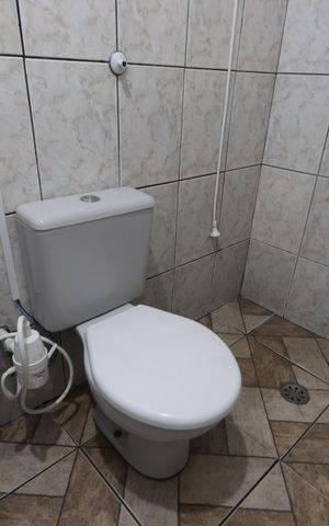 Casa à venda com 330m², 6 quartos e 8 vagasBanheiro - Casa 2