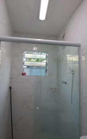 Casa à venda com 330m², 6 quartos e 8 vagasBanheiro da Suíte - Casa 2