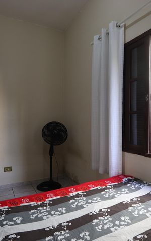 Casa à venda com 330m², 6 quartos e 8 vagasQuarto - Casa 1