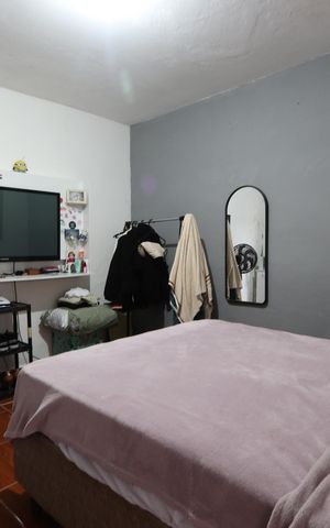 Casa à venda com 330m², 6 quartos e 8 vagasQuarto 2 - Casa 3