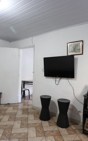 Casa à venda com 330m², 6 quartos e 8 vagasSala - Casa 2