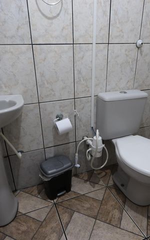 Casa à venda com 330m², 6 quartos e 8 vagasBanheiro - Casa 2