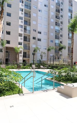 Apartamento para alugar com 64m², 3 quartos e 1 vagaÁrea comum - Piscina