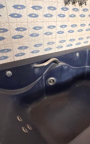 Casa à venda com 252m², 3 quartos e 4 vagas Casa à venda com 252m², 3 quartos e 4 vagasBanheiro da Suíte