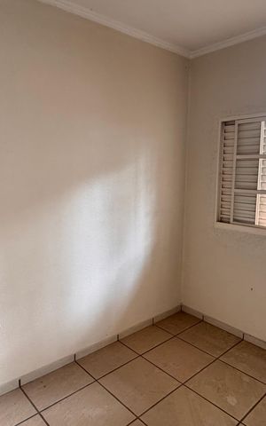 Casa à venda com 252m², 3 quartos e 4 vagas Casa à venda com 252m², 3 quartos e 4 vagasQuarto - Casa de baixo