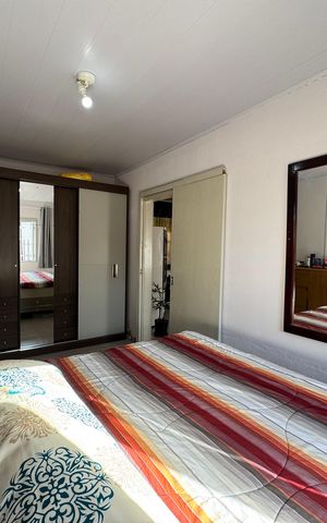 Casa à venda com 102m², 2 quartos e 1 vaga Casa à venda com 102m², 2 quartos e 1 vagaQuarto 1