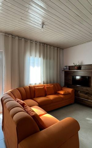 Casa à venda com 102m², 2 quartos e 1 vaga Casa à venda com 102m², 2 quartos e 1 vagaSala