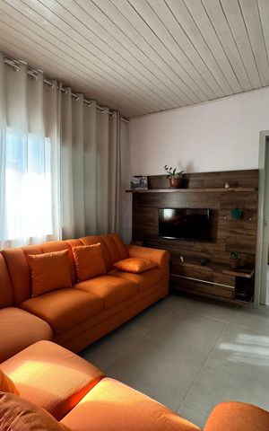 Casa à venda com 102m², 2 quartos e 1 vaga Casa à venda com 102m², 2 quartos e 1 vagaSala