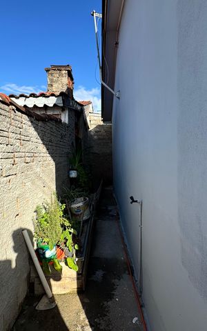 Casa à venda com 102m², 2 quartos e 1 vaga Casa à venda com 102m², 2 quartos e 1 vagaÁrea comum