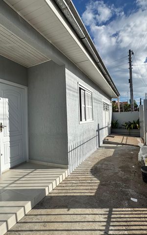 Casa à venda com 102m², 2 quartos e 1 vaga Casa à venda com 102m², 2 quartos e 1 vagaÁrea comum