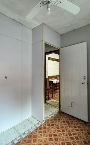 Casa à venda com 110m², 4 quartos e 5 vagas Casa à venda com 110m², 4 quartos e 5 vagasQuarto 3