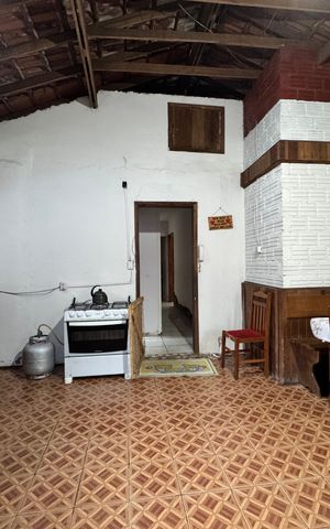 Casa à venda com 110m², 4 quartos e 5 vagas Casa à venda com 110m², 4 quartos e 5 vagasSala/Cozinha