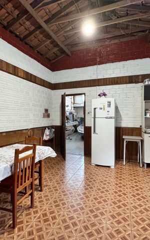 Casa à venda com 110m², 4 quartos e 5 vagas Casa à venda com 110m², 4 quartos e 5 vagasSala/Cozinha