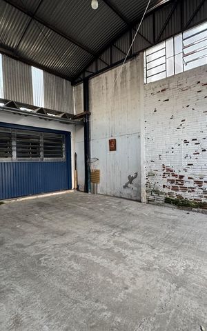 Casa à venda com 110m², 4 quartos e 5 vagas Casa à venda com 110m², 4 quartos e 5 vagasÁrea comum