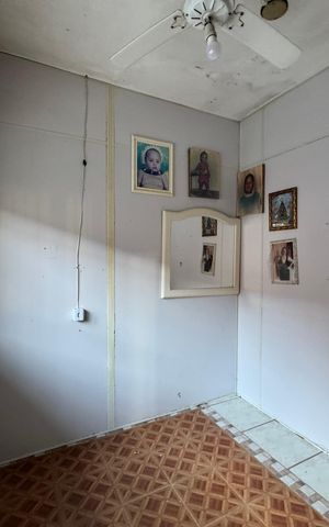 Casa à venda com 110m², 4 quartos e 5 vagas Casa à venda com 110m², 4 quartos e 5 vagasQuarto 3