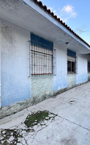 Casa à venda com 110m², 4 quartos e 5 vagas Casa à venda com 110m², 4 quartos e 5 vagasÁrea comum
