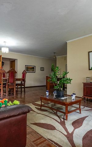 Casa para alugar com 400m², 3 quartos e 4 vagasSala