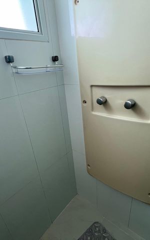 Apartamento à venda com 77m², 2 quartos e sem vaga Apartamento à venda com 77m², 2 quartos e sem vagaBanheiro Suíte