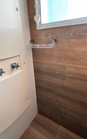 Apartamento à venda com 77m², 2 quartos e sem vaga Apartamento à venda com 77m², 2 quartos e sem vagaBanheiro Social