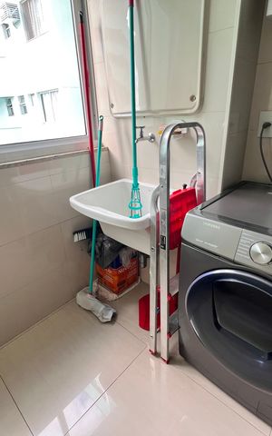 Apartamento à venda com 77m², 2 quartos e sem vaga Apartamento à venda com 77m², 2 quartos e sem vagaÁrea de Serviço