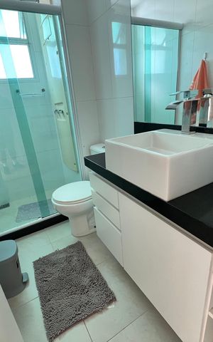 Apartamento à venda com 77m², 2 quartos e sem vaga Apartamento à venda com 77m², 2 quartos e sem vagaBanheiro Suíte