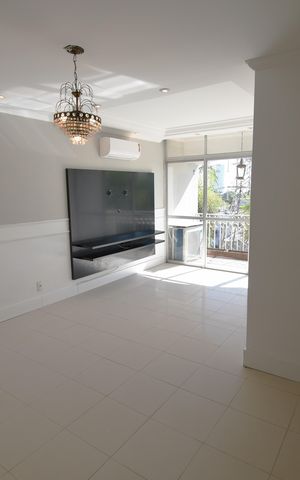 Apartamento à venda com 88m², 3 quartos e 2 vagasSala