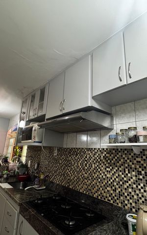 Casa à venda com 350m², 8 quartos e 2 vagas Casa à venda com 350m², 8 quartos e 2 vagasCozinha