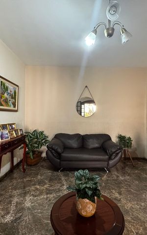 Casa à venda com 350m², 8 quartos e 2 vagas Casa à venda com 350m², 8 quartos e 2 vagasSala 1