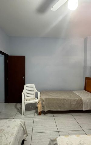 Casa à venda com 350m², 8 quartos e 2 vagas Casa à venda com 350m², 8 quartos e 2 vagasQuarto 6