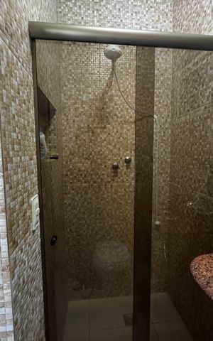 Casa à venda com 350m², 8 quartos e 2 vagas Casa à venda com 350m², 8 quartos e 2 vagasBanheiro 4