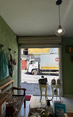 Casa à venda com 350m², 8 quartos e 2 vagas Casa à venda com 350m², 8 quartos e 2 vagasLoja - Quarto 7 - suíte